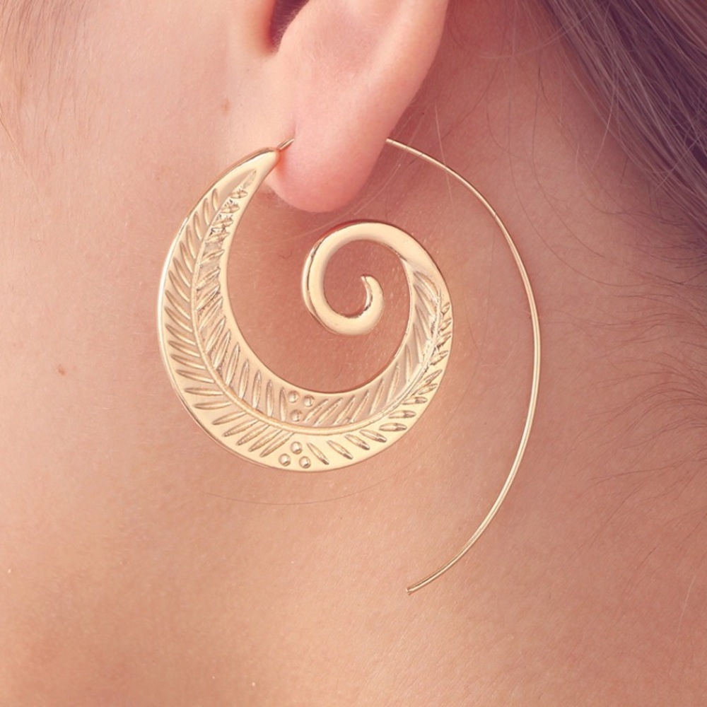 NWT Lightweight Seamless Spiral Drop Earrings